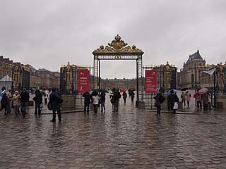 ベルサイユ宮殿の門