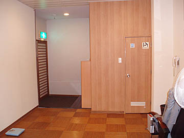 武雄温泉ホテル春慶屋大浴場入り口とトイレ